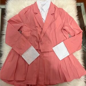 Women's Pink Two-Piece Pleated Skirt Suit